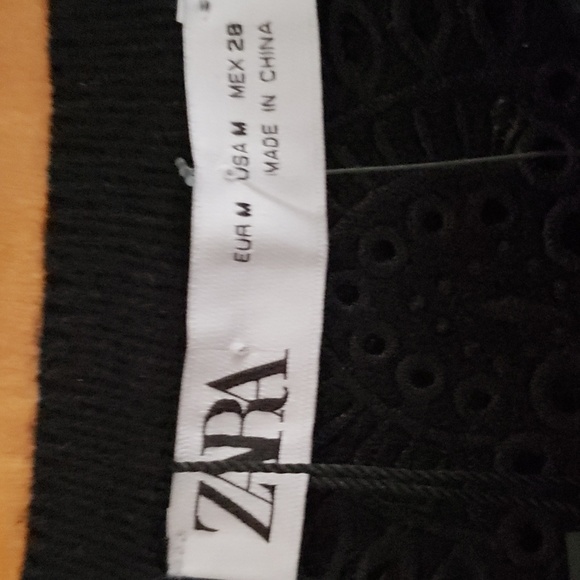 ZARA Limited Edition Eyelet Detail Heavy Knit Coat - Picture 11 of 16